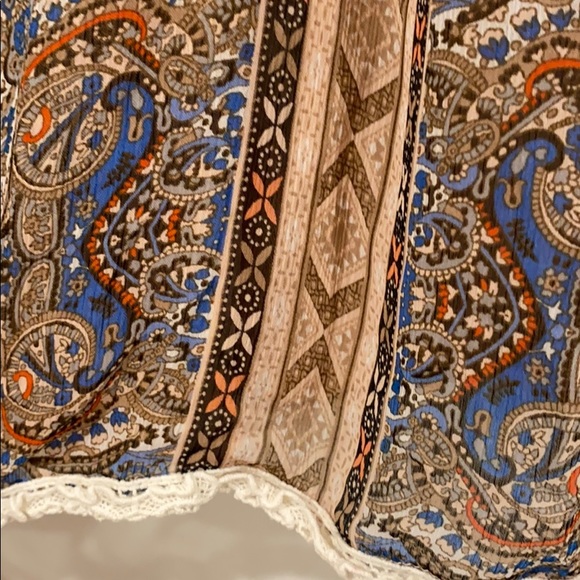 Patterned Tank Top - Picture 3 of 3